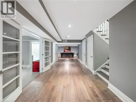 648 Cedar Avenue Burlington ON L7T 2R5
