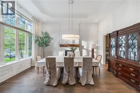 648 Cedar Avenue Burlington ON L7T 2R5