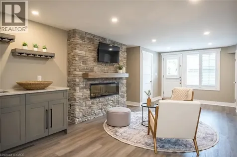 6293 Pinestone Road Niagara Falls ON L2J 4L1