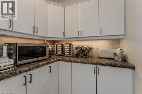 5250 Lakeshore Road Burlington ON L7L 5L2