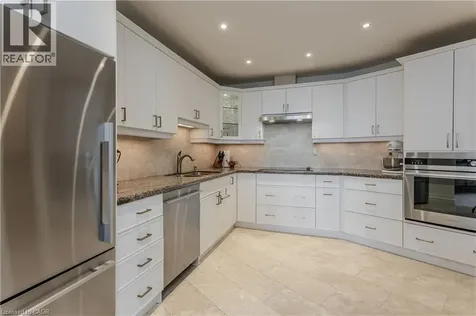 5250 Lakeshore Road Burlington ON L7L 5L2