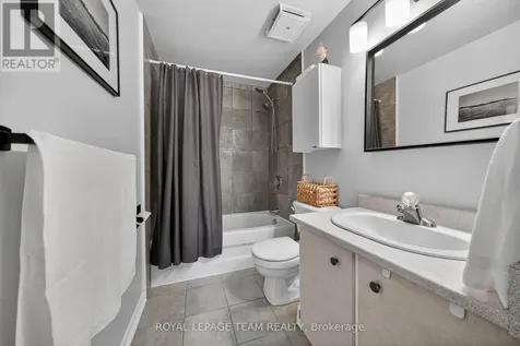 3315 Hogarth Avenue Ottawa ON K1T 1S6