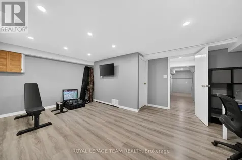 3315 Hogarth Avenue Ottawa ON K1T 1S6