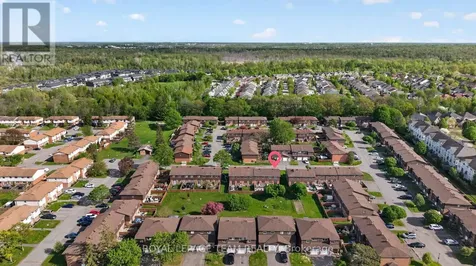 3315 Hogarth Avenue Ottawa ON K1T 1S6