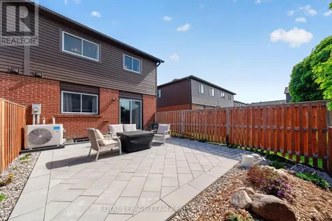 3315 Hogarth Avenue Ottawa ON K1T 1S6