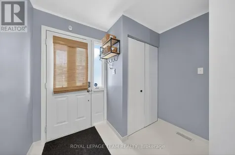 3315 Hogarth Avenue Ottawa ON K1T 1S6