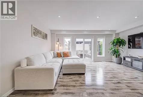 20 Meadowridge Street Kitchener ON N2P 0E2