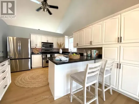 1976 Forest Valley Drive Innisfil ON L9S 4A5