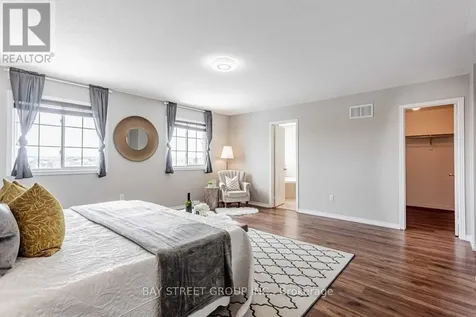 30 Delattaye Avenue Aurora ON L4G 7T8