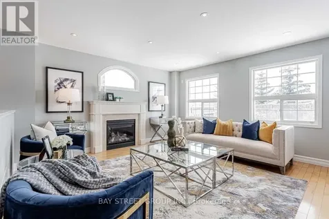 30 Delattaye Avenue Aurora ON L4G 7T8