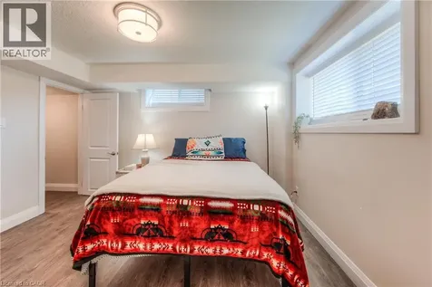537 Valhalla Crescent Waterloo ON N2T 2J7