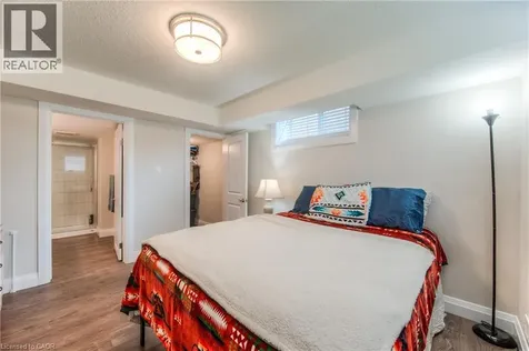 537 Valhalla Crescent Waterloo ON N2T 2J7