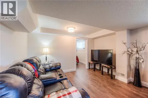 537 Valhalla Crescent Waterloo ON N2T 2J7