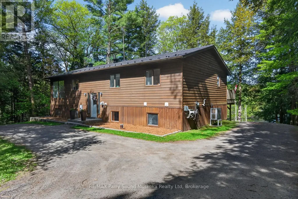 34 Silver Point Drive Seguin ON P2W 2W8