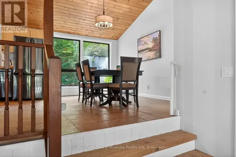 34 Silver Point Drive Seguin ON P2W 2W8