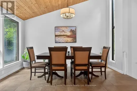 34 Silver Point Drive Seguin ON P2W 2W8