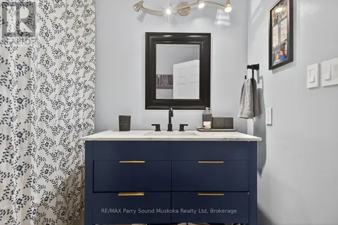 34 Silver Point Drive Seguin ON P2W 2W8
