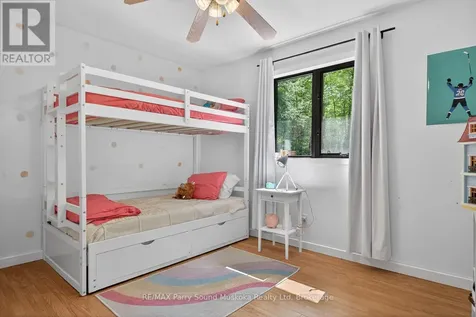 34 Silver Point Drive Seguin ON P2W 2W8