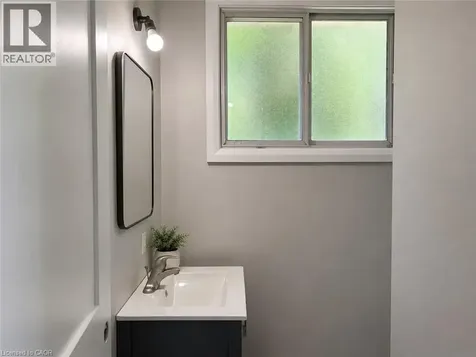 57 Oakwood Avenue Simcoe ON N3Y 1H6