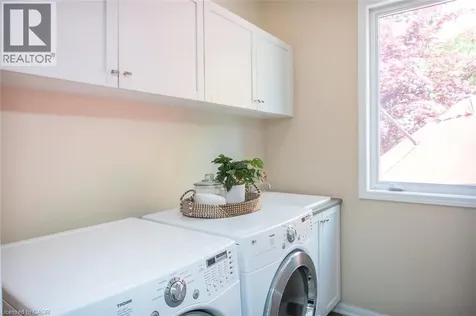 727 Maddocks Trail Milton ON L9T 0E1