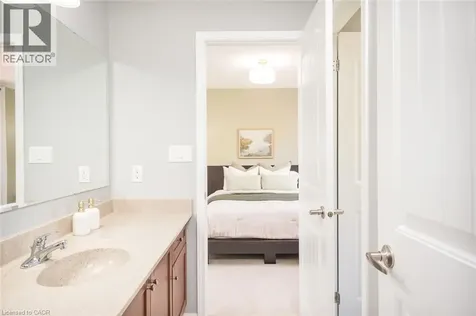727 Maddocks Trail Milton ON L9T 0E1