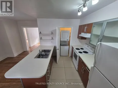 1614 Ontario Street Windsor ON N8Y 1M6