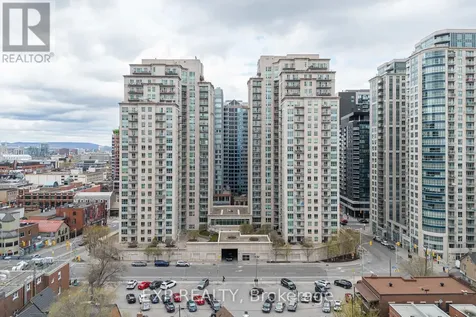 200 Rideau Street Ottawa ON K1N 5Y1