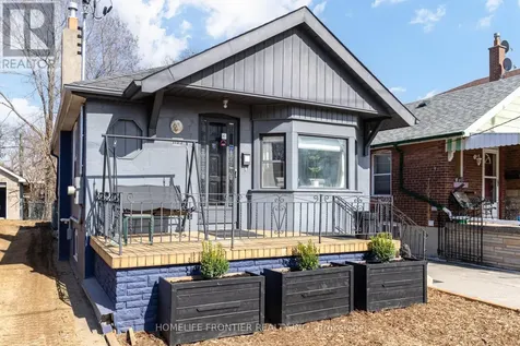 1105 Greenwood Avenue Toronto (east York) ON M4J 4E5