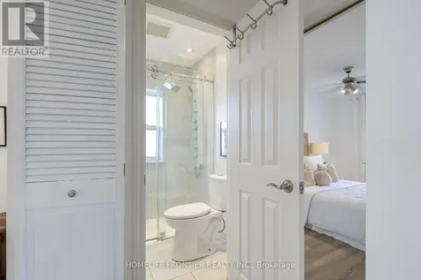 1105 Greenwood Avenue Toronto (east York) ON M4J 4E5
