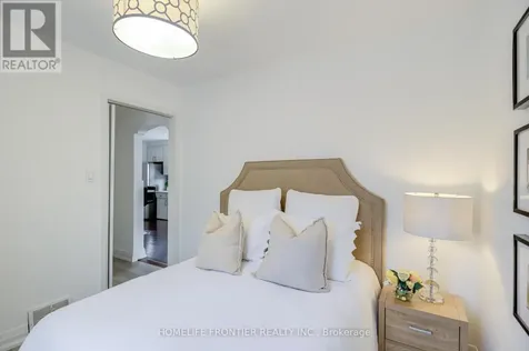 1105 Greenwood Avenue Toronto (east York) ON M4J 4E5
