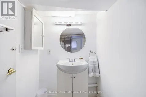 1105 Greenwood Avenue Toronto (east York) ON M4J 4E5