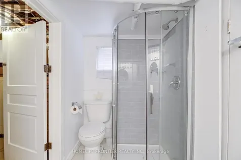 1105 Greenwood Avenue Toronto (east York) ON M4J 4E5