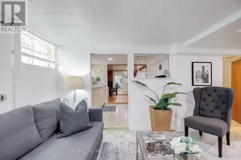 1105 Greenwood Avenue Toronto (east York) ON M4J 4E5
