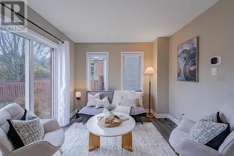 48 Blackdome Crescent Ottawa ON K2T 1A9
