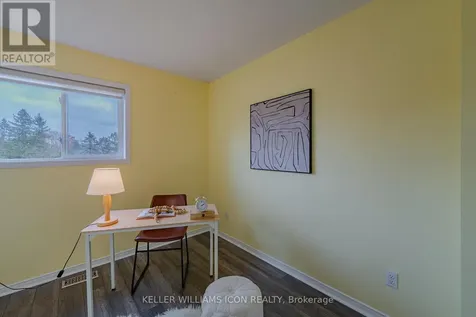 48 Blackdome Crescent Ottawa ON K2T 1A9