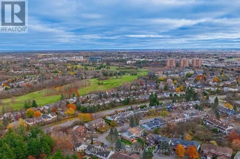 48 Blackdome Crescent Ottawa ON K2T 1A9