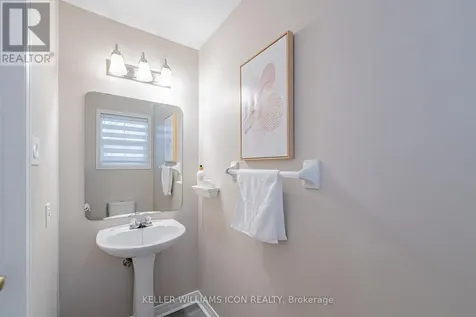 48 Blackdome Crescent Ottawa ON K2T 1A9