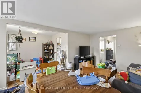 52 Thistledown Court Ottawa ON K2J 1M9