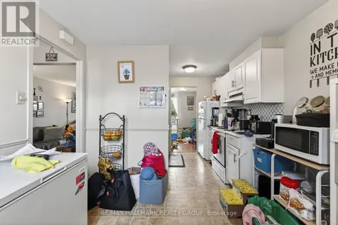 52 Thistledown Court Ottawa ON K2J 1M9