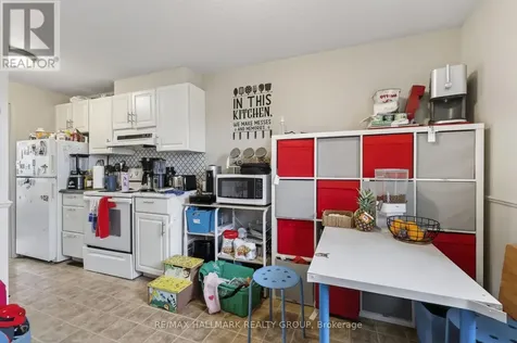 52 Thistledown Court Ottawa ON K2J 1M9