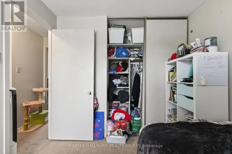 52 Thistledown Court Ottawa ON K2J 1M9