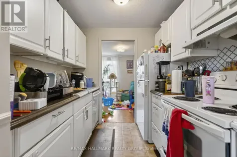 52 Thistledown Court Ottawa ON K2J 1M9