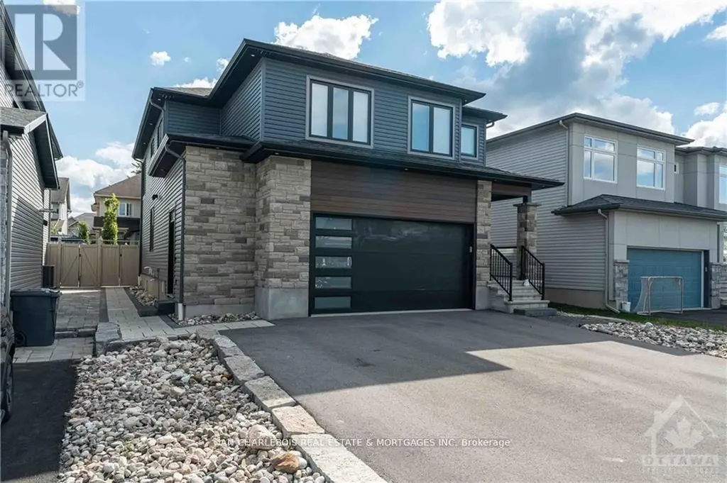 846 Rockson Crescent Ottawa ON K2S 0S6