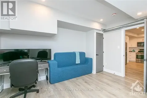 846 Rockson Crescent Ottawa ON K2S 0S6