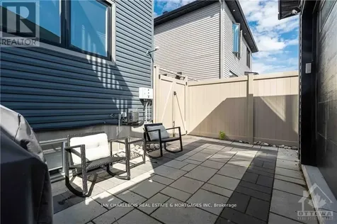 846 Rockson Crescent Ottawa ON K2S 0S6
