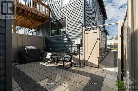 846 Rockson Crescent Ottawa ON K2S 0S6