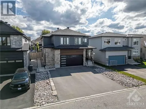 846 Rockson Crescent Ottawa ON K2S 0S6