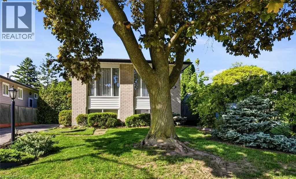 450 Brigadoon Drive Hamilton ON L9C 6E4