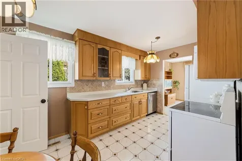 450 Brigadoon Drive Hamilton ON L9C 6E4