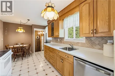450 Brigadoon Drive Hamilton ON L9C 6E4